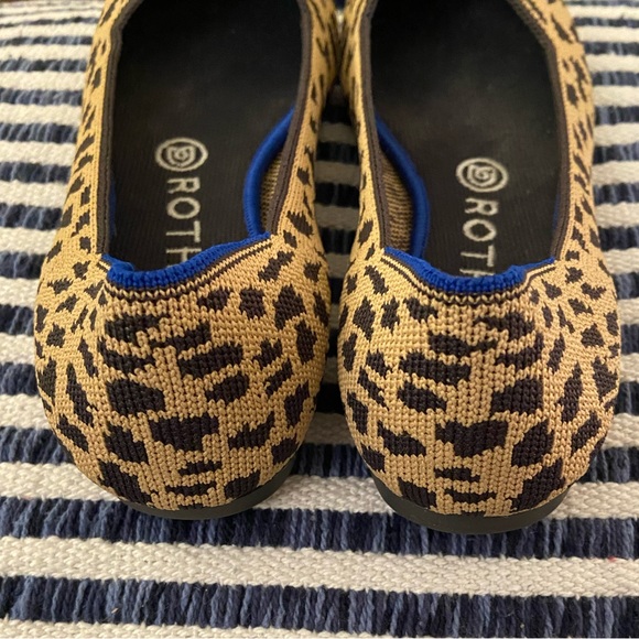 Rothy’s The Point Leopard Flats, Retired Print, Size 8 - Picture 7 of 15